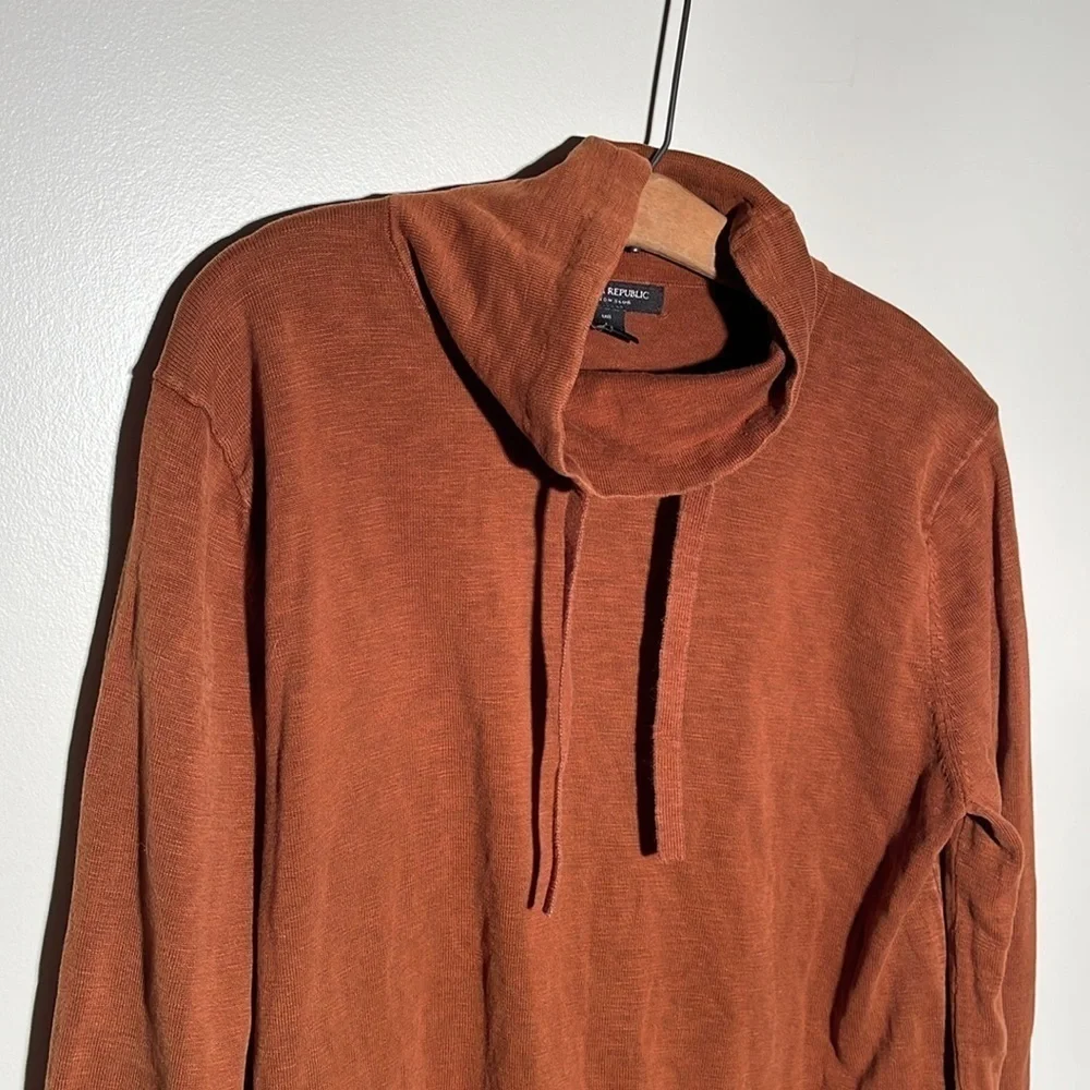 Banana Republic Chestnut Mock Neck Lightweight Sweatshirt